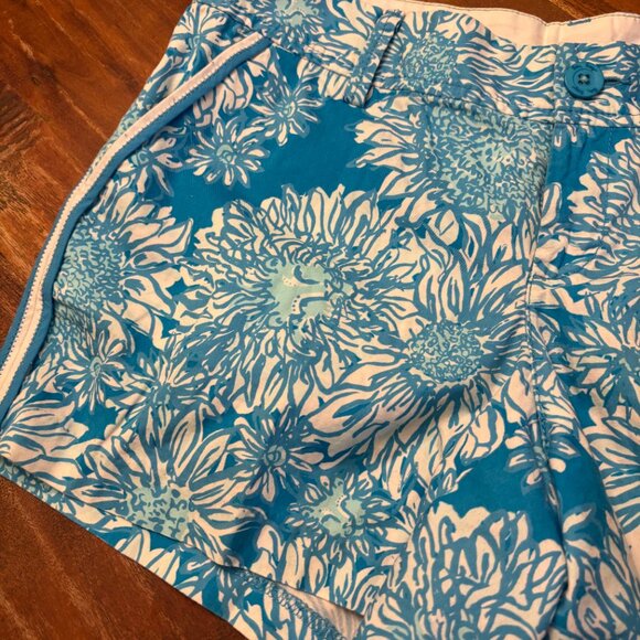 Lilly Pulitzer Womens Callahan Short Lion In The Sun Ariel Blue & White Size 10 - Picture 3 of 5